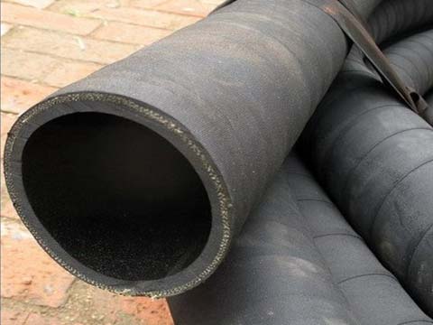  過硬的產(chǎn)品質(zhì)量，超標準橡膠軟管