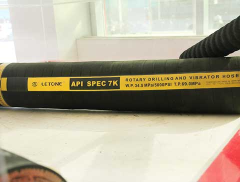 石油鉆采橡膠軟管的使用注意事項